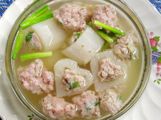 Boiled Radish with Pork